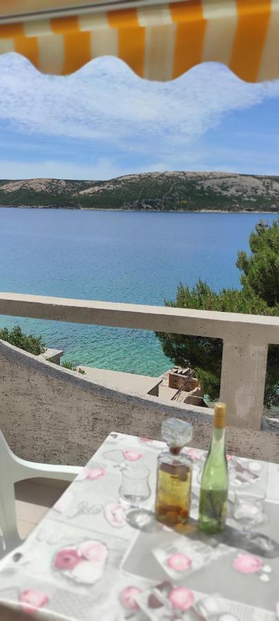 Sea Breeze Apartments With Private Beach And Boat Anchorage Stara Novalja Exterior photo